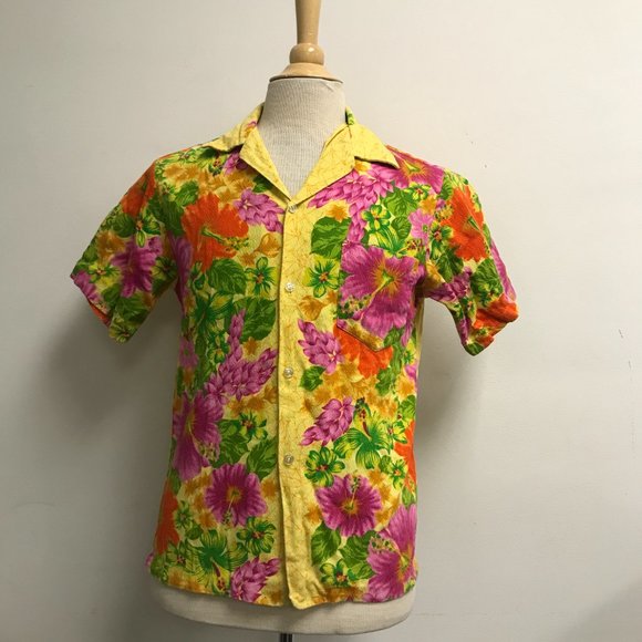 Vintage Pomare floral Hawaiian shirt barkcloth yellow pink green S M rare htf